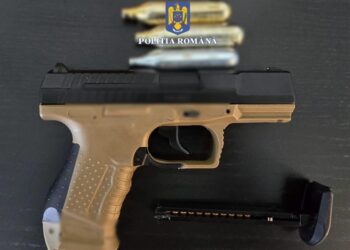 10 percheziții domiciliare, într-un dosar de nerespectarea regimului armelor și al munițiilor