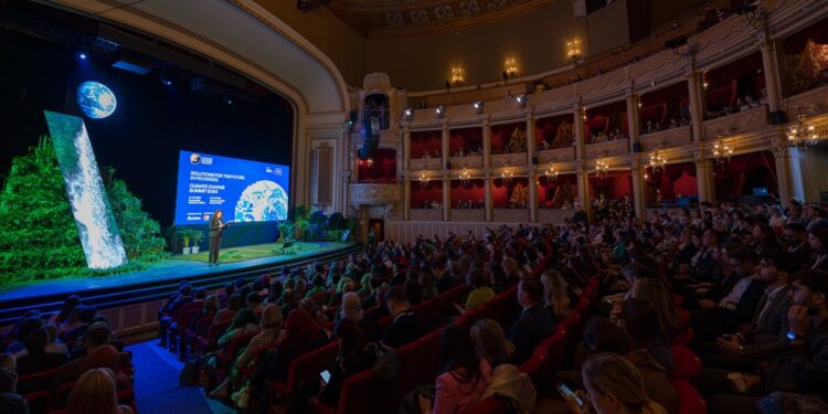 Tinerii din Brăila cu soluții practice la provocările climatice pot fi premiați în cadrul Climate Change Summit Awards