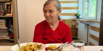 Femeie de 74 de ani dată dispărută