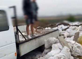 Cercetat de polițiștii gălățeni pentru aproximativ 7.500 de tone de deșeuri inerte, periculoase și nepericuloase, depozitate în mod ilegal