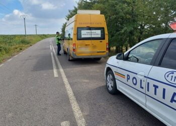 Polițiștii brăileni sunt cu ochii pe microbuzele școlare