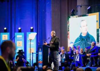 Nicolae Ciucă, desemnat candidatul PNL la prezidențiale: Voi fi în slujba țării, în slujba românilor