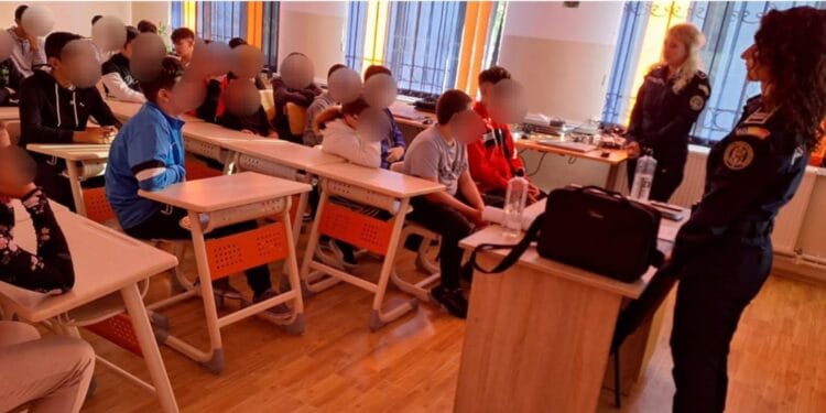 Acțiuni axate pe prevenirea consumului de droguri, desfășurate la Școala Gimnazială Romanu