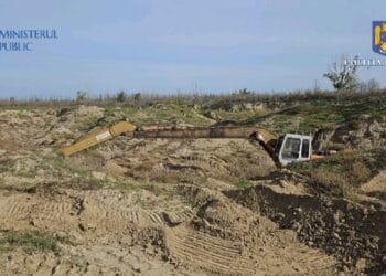 Patru mandate de percheziție domiciliară la sediul și la punctele de lucru ale unei societăți comerciale din Galați, precum și la domiciliul reprezentantului legal al acesteia