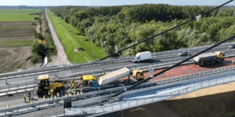 Încă o asfaltare făcută pe podul peste Dunăre de la Brăila. Lucrările au început deja și vor dura 6 zile.