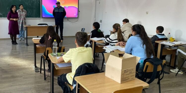 18 octombrie – Ziua Europeană de luptă împotriva traficului de persoane marcată de polițiștii brăileni prin activități în școlile din Surdila Găiseanca, Surdila Greci, Movila Miresii și Mircea Vodă