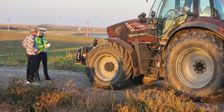 Polițiștii au organizat o acțiune în care au pus accent pe creșterea vizibilității poliției în stradă și asigurarea unei semnalizări corespunzătoare pe timpul nopții a vehiculelor