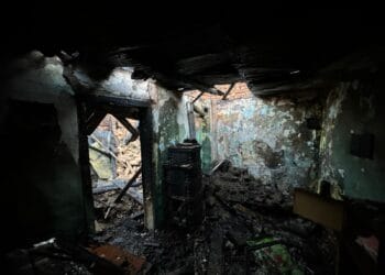 Incendiu la două locuințe în municipiul Galați