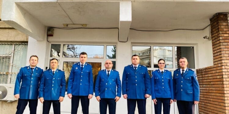 Șase jandarmi brăileni au fost avansați în grad astăzi, în semn de recunoaștere a profesionalismului și rezultatelor de excepție obținute