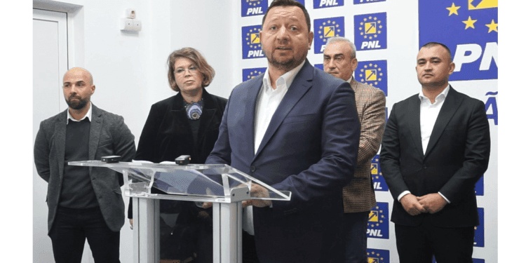 Candidatul liberal Marius Străchinescu își propune modificarea Programul Start UP Nation, care „îngroapă antreprenorii în hârtii și în birocrație" 14 Candidatul liberal Marius Străchinescu își propune modificarea Programul Start UP Nation, care „îngroapă antreprenorii în hârtii și în birocrație”