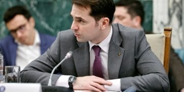 Ministrul Sebastian Burduja: De la 1 aprilie 2024 sprijin direct gospodăriilor care au cu adevărat nevoie pentru facturile la energie electrică