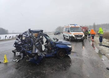 Accident grav pe DN2 E85. Două persoane decedate și alte trei rănite