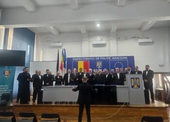 Corul Armonia i-a colindat pe polițiștii brăileni