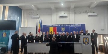 Corul Armonia i-a colindat pe polițiștii brăileni