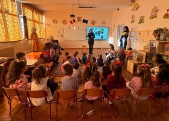 Polițiștii brăileni – sursă de informare și încurajare pentru elevii Școlii Gimnaziale „George Coșbuc” Brăila