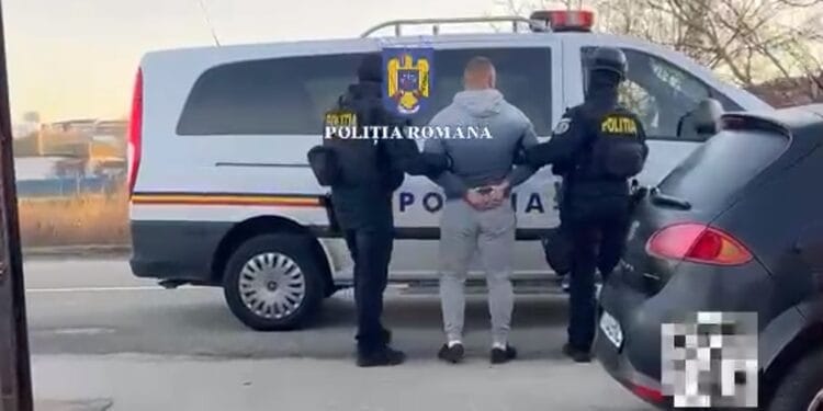 Reținuți de polițiști pentru infracțiuni de furt calificat