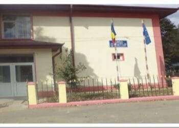 Cadre didactice de la Școala din Tufești trimise în judecată pentru obţinerea pe nedrept sau reținerea pe nedrept de fonduri europene în formă continuată și fals intelectual