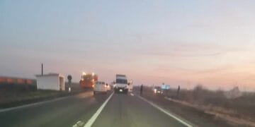 Accident pe DE 584, la intersecția cu DJ 255A