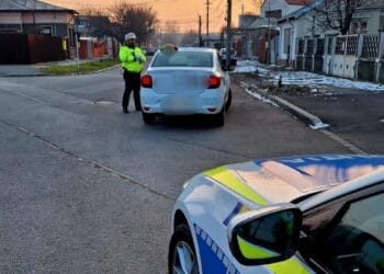 Acțiune a polițiștilor pentru verificarea legalității transportului de persoane
