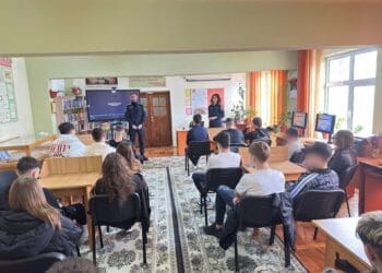 Proiect local implementat la Liceul Tehnologic ”Panait Istrati” Brăila, cu participarea polițiștilor brăileni
