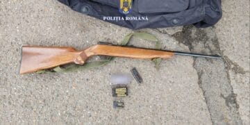 Un brăilean încerca să vândă o armă și 32 de cartușe