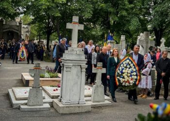 Ziua Eroilor României – Brăilenii au cinstit cu recunoștință memoria celor căzuți pentru Patrie