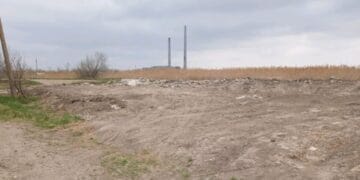 Amendă în valoare de 110.000 lei pentru depozitarea ilegală a unor deșeuri din construcții în zona lacului Albina, din comuna Tichilești