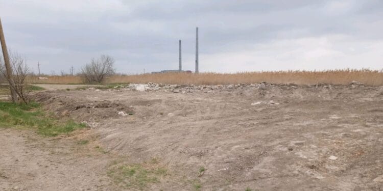 Amendă în valoare de 110.000 lei pentru depozitarea ilegală a unor deșeuri din construcții în zona lacului Albina, din comuna Tichilești