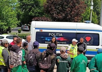 Activități de informare a cetățenilor străini pe linie rutieră, realizate de polițiștii brăileni