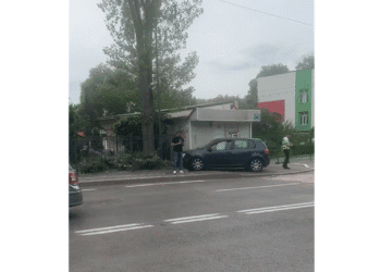 Trei adolescenți din Brăila accidentați pe trotuar de un șofer în vârstă de 20 de ani