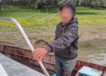 Brăileni depistați de polițiștii de frontieră desfășurând activități de pescuit comercial neautorizat