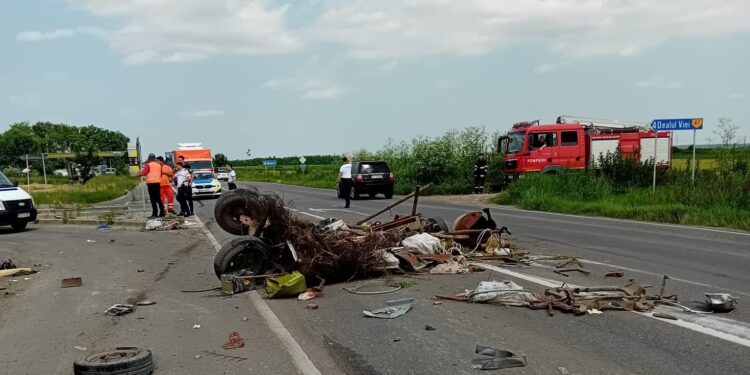 Coliziune între o căruță și o autoutilitară. Un minor de 4 ani, din Brăila, a fost rănit 14 Un minor de 4 ani, din Brăila, a fost rănit