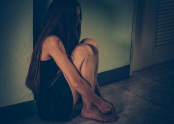 Persoane cercetate pentru săvârșirea infracțiunilor de trafic de minori. Duceau victima în județele Brăila, Constanța și Giurgiu