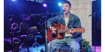 Mihnea-George Oprea este laureatul celei de XIV-a ediții a Festivalului de Muzică Folk „Seară de Mai”