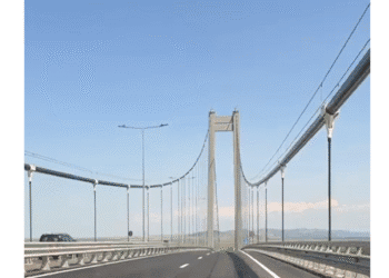 S-a terminat reasfaltarea și de mâine se deschide traficul pe calea 1 de rulare a podului suspendat peste Dunăre de la Brăila