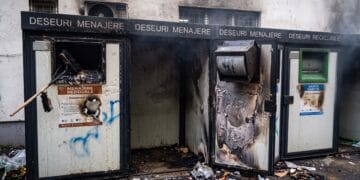 Un punct de colectare a deșeurilor de pe strada Verdun, făcut scrum. Firma de salubritate se constituie parte civilă pentru recuperarea prejudiciului
