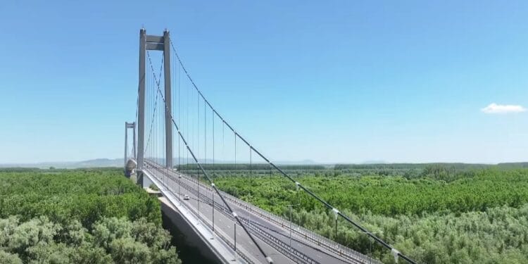 Podul suspendat de la Brăila în reparații