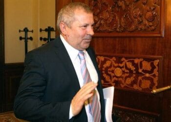 PSD a dat peste 83 milioane de lei lui Bunea Stancu pentru cârpeli asfaltice