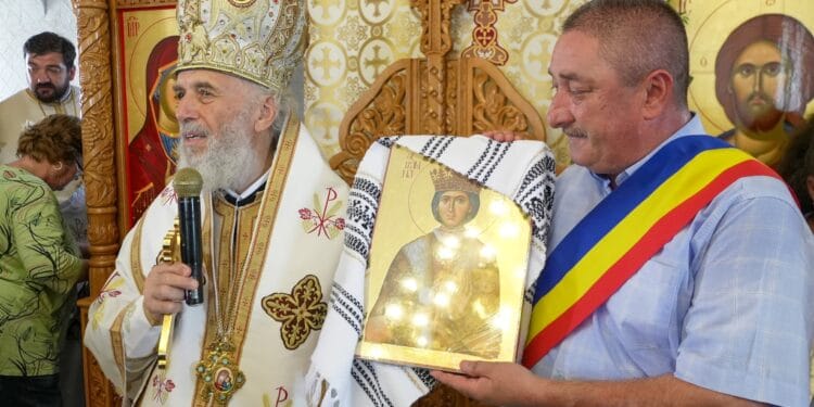 Sfinţirea bisericii din Parohia Tichileşti II, judeţul Brăila, prilej de bucurie pentru enoriași