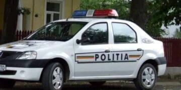 Un individ cu antecedente penale, ar fi bătut la ușa unui polițist de la Investigații Criminale. Acesta a solicitat sprijinul colegilor de la Ordine Publică