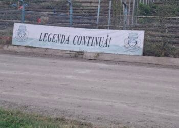 Primarul care nu sființește locul , pesedistul Marian Dragomir, omul care a distrus un STADION 22 Primarul care nu sființește locul , pesedistul Marian Dragomir, omul care a distrus un STADION