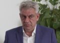 PSD- istul Mihai Tudose a învățat de tânăr că în politică există interpretări care îi permit schimbări de loialități sau redistribuire a înfluenței, care  să-i camufleze “trădarea” sau “prăduiala”