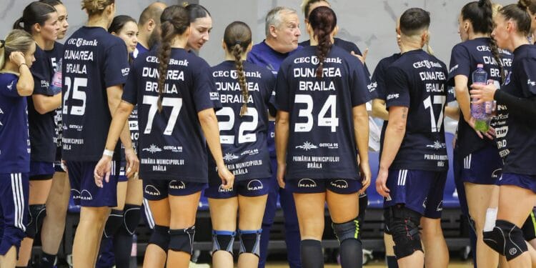 Spectacol pe teren, matematică bizară la casa de bilete: Cupa Dunărea la handbal aduce echipe de top la Brăila, dar abonamentele nu oferă nicio reducere 14 Spectacol pe teren, matematică bizară la casa de bilete: Cupa Dunărea la handbal aduce echipe de top la Brăila, dar abonamentele nu oferă nicio reducere