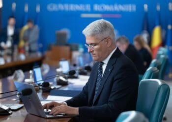 Ministrul Muncii Dragoș Pîslaru se simte șantajat de sindicaliștii din educație și sănătate