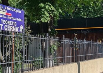 Un teren aflat în curtea Liceului Panait Cerna scos la licitație de Primăria Brăila la prețul ridicol de 2,03 lei mp/lună