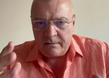 Casa de Ajutor Reciproc Ana Aslan a achiziționat o mașină care va veni în ajutorul pensionarilor,  membri ai asociației